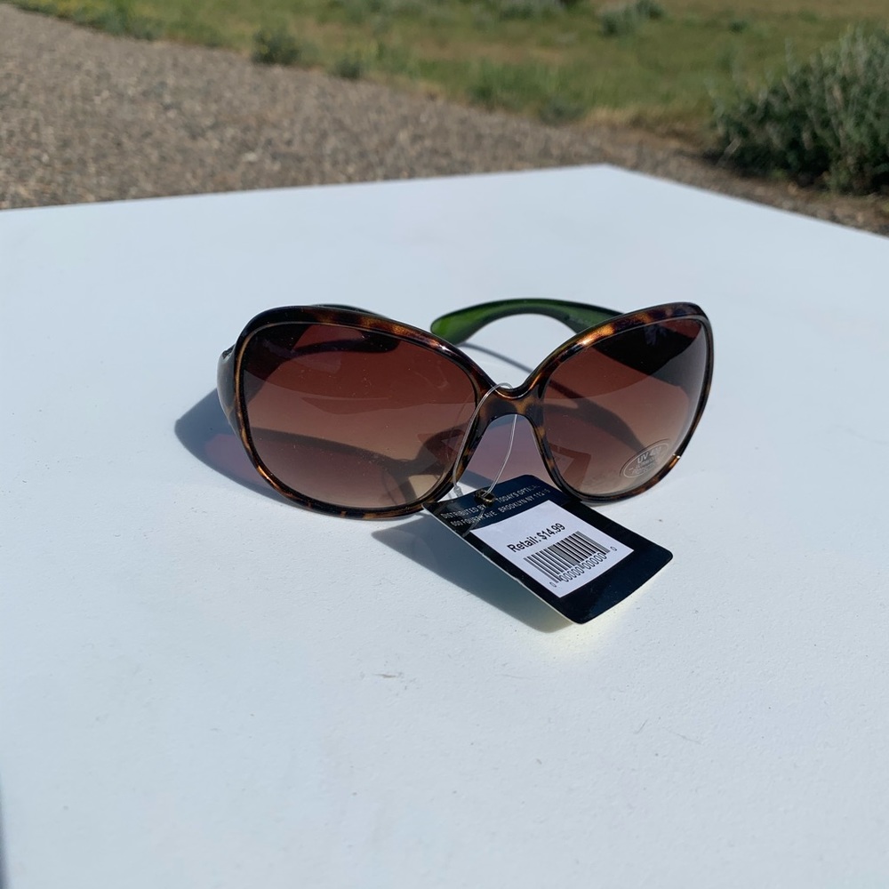 NWT sunglasses